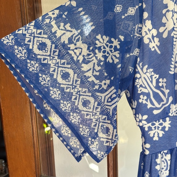 NWT Gorgeous Blue and White Maxi Dress - Picture 3 of 8